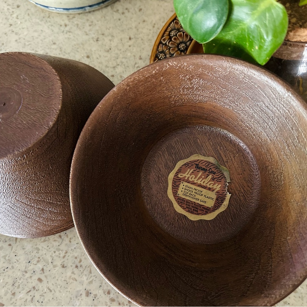 Set of 4 Vintage Thermo-Serv Westwood bowls